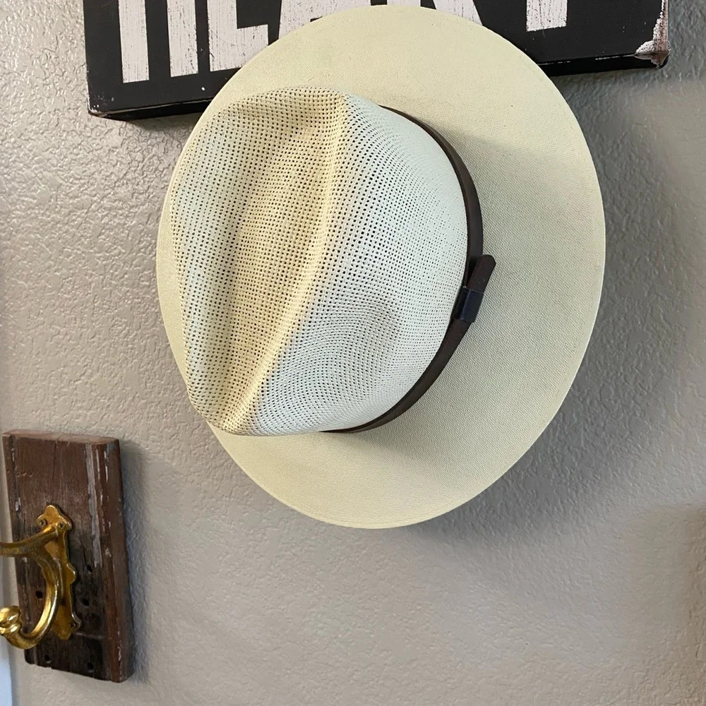 Straw and faux leather fedora
